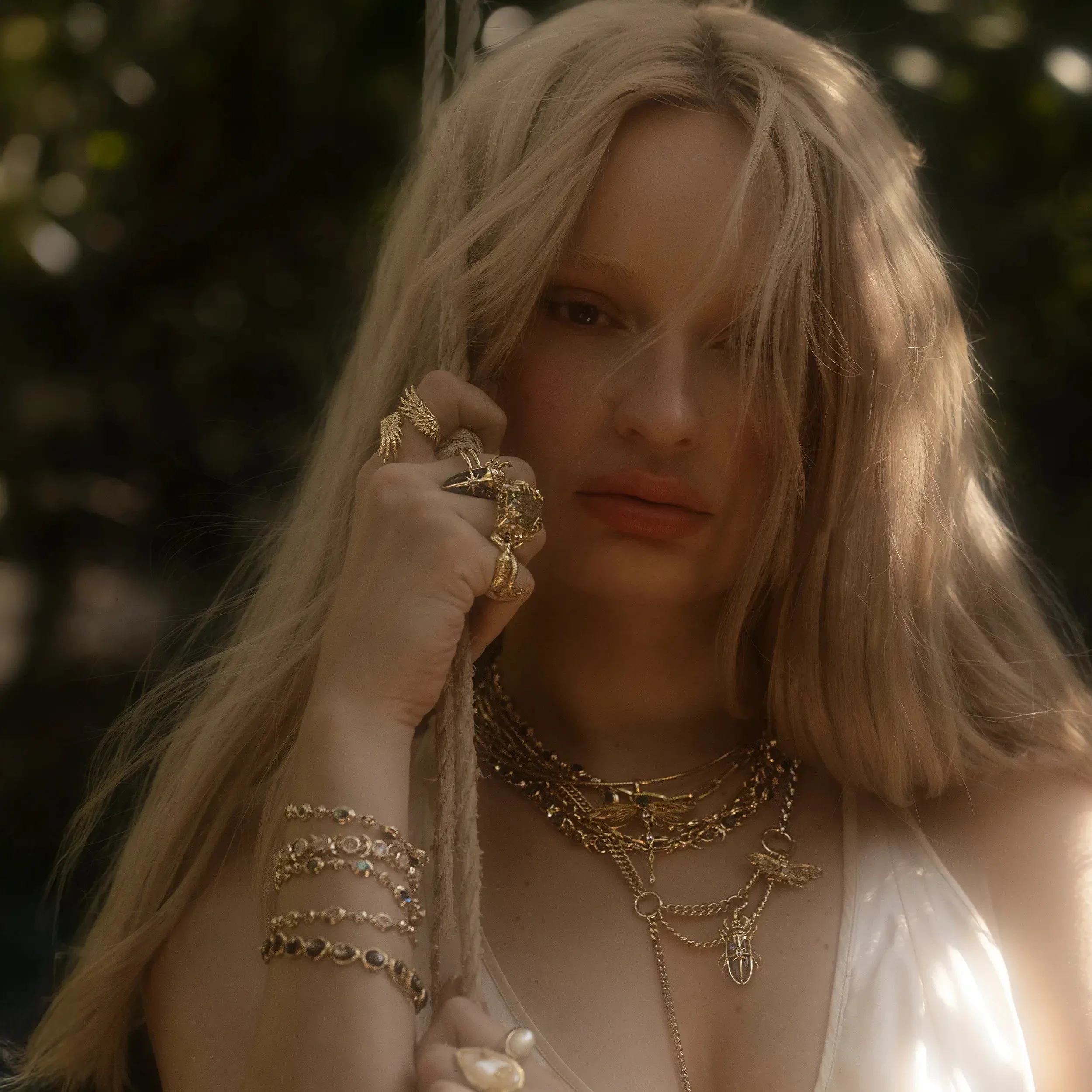 Queen of the Fairies Statement Ring - Image 4