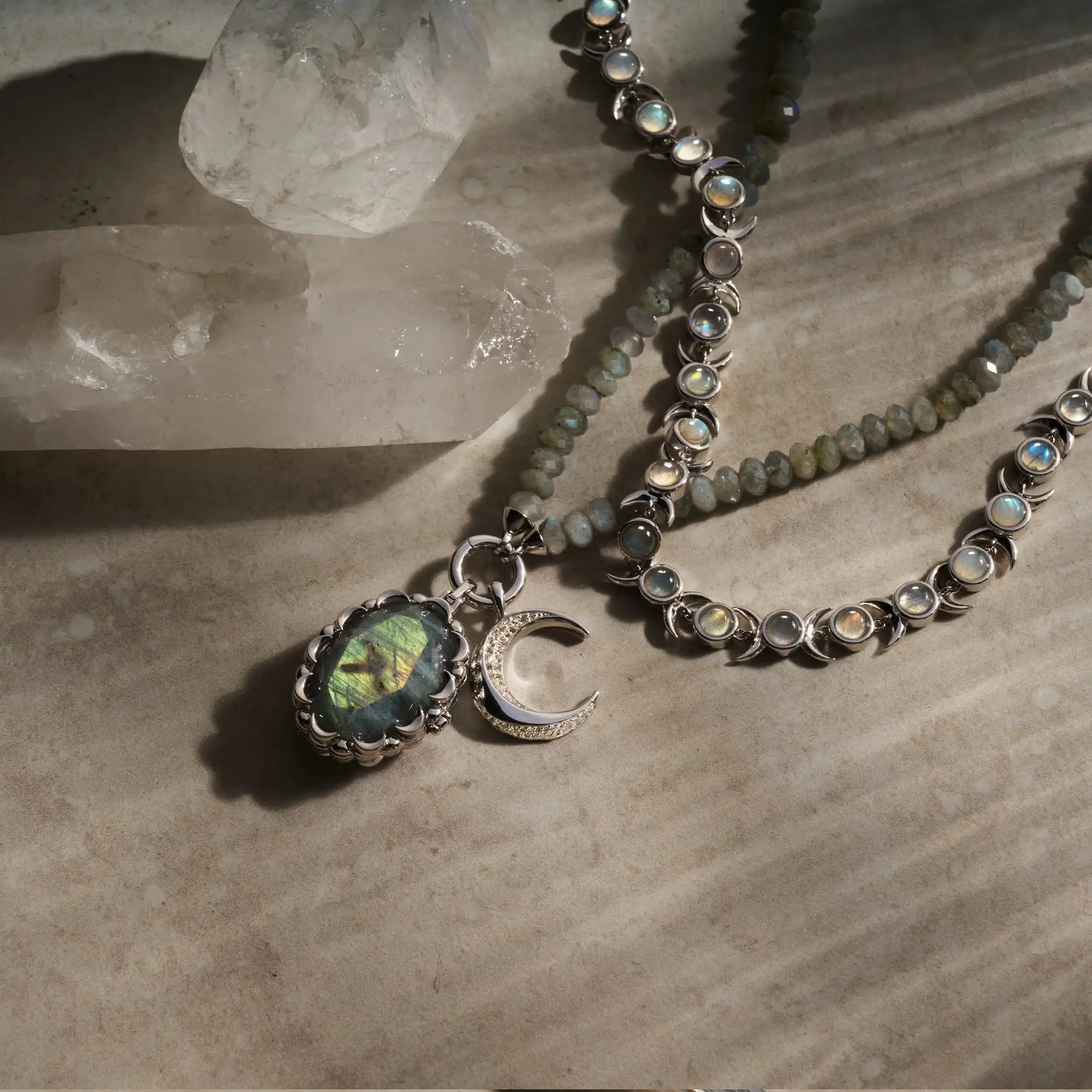 Oracle Locket - Image 3