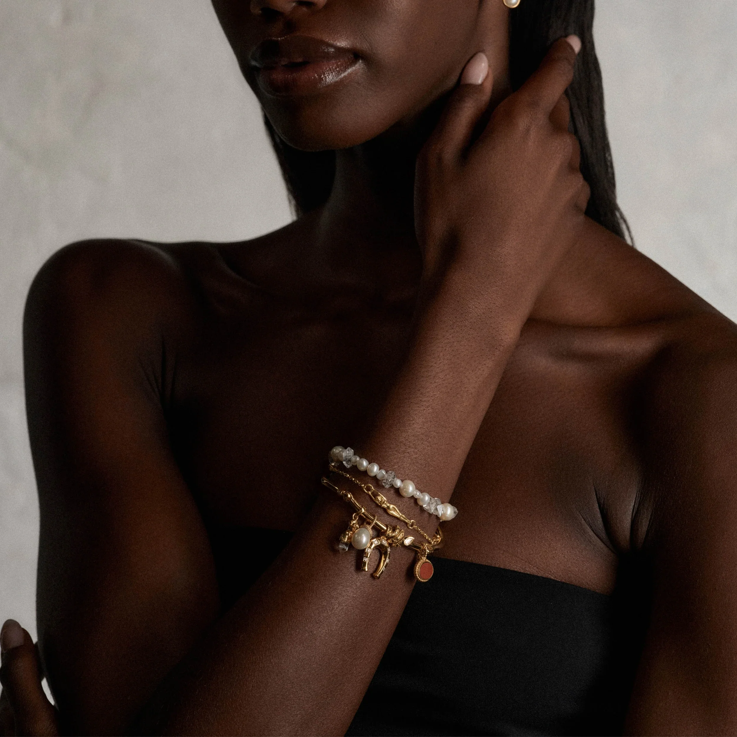 Pearl & Raw Crystal Bracelet - Image 2