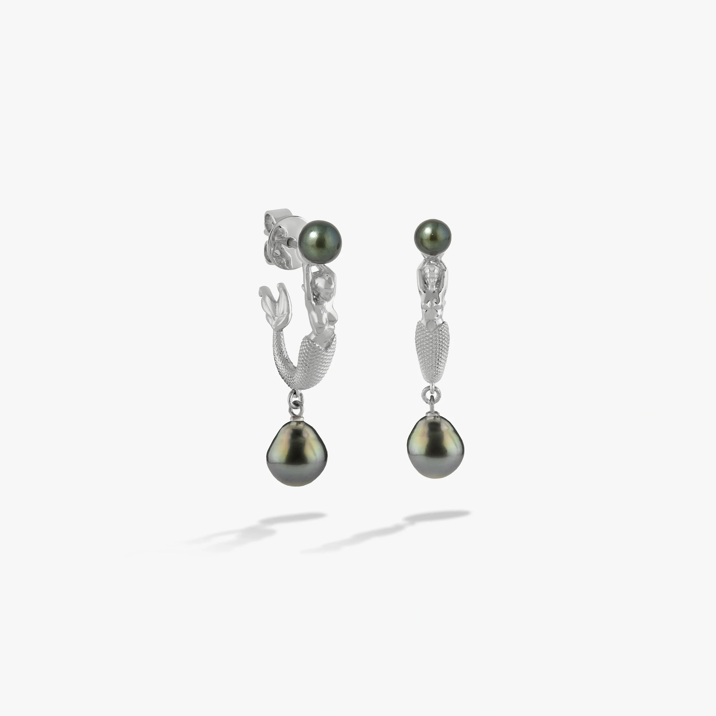 Sea Siren Pearl Earring - Image 4